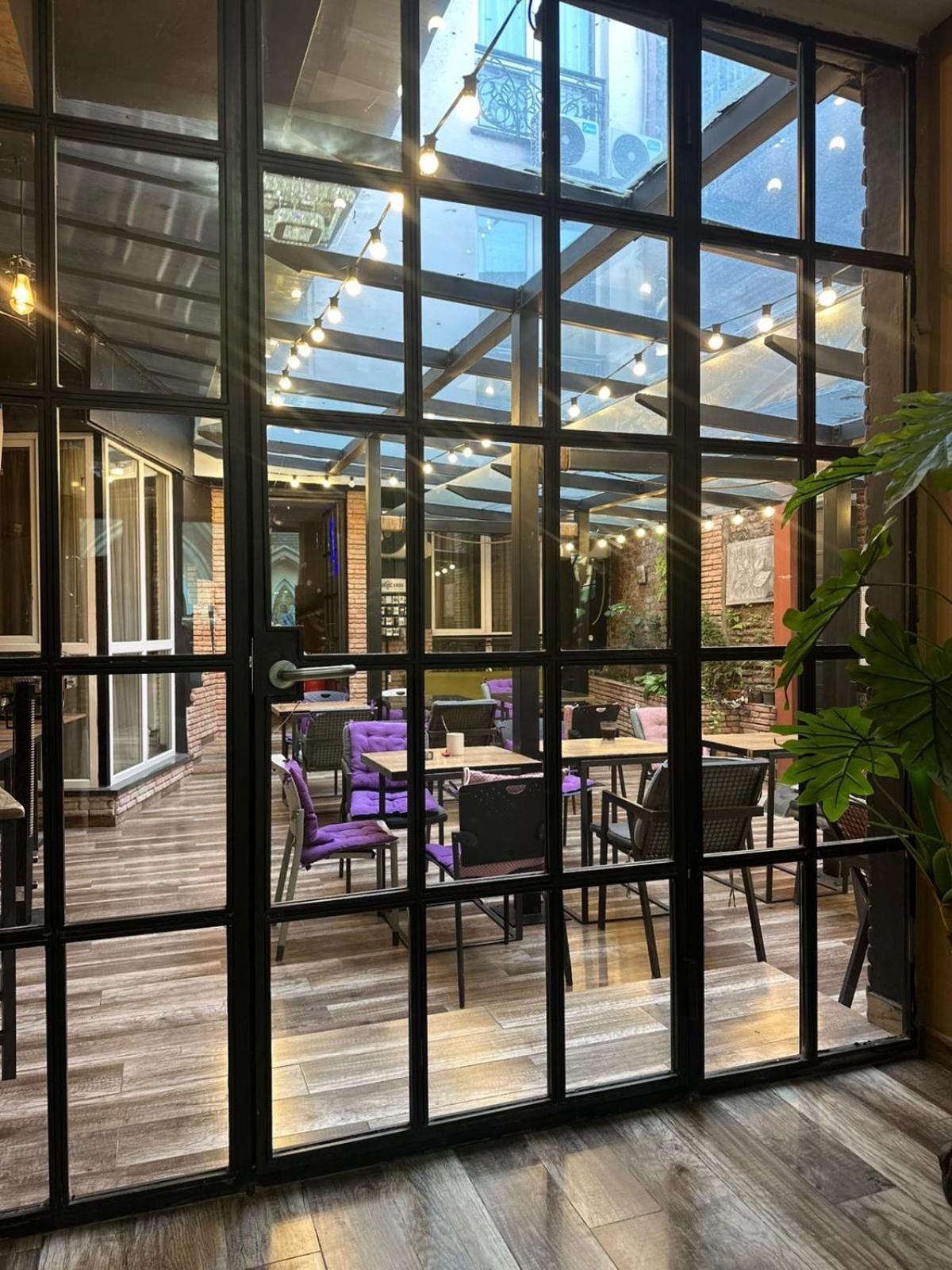 Diuma Hotel Tbilisi Esterno foto