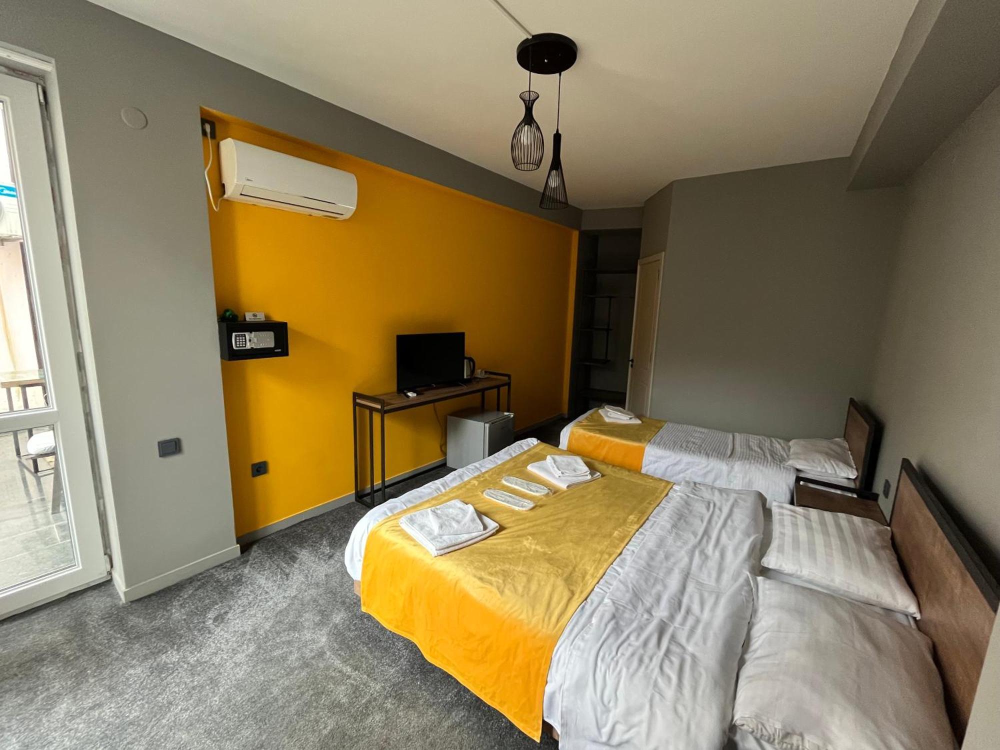 Diuma Hotel Tbilisi Esterno foto