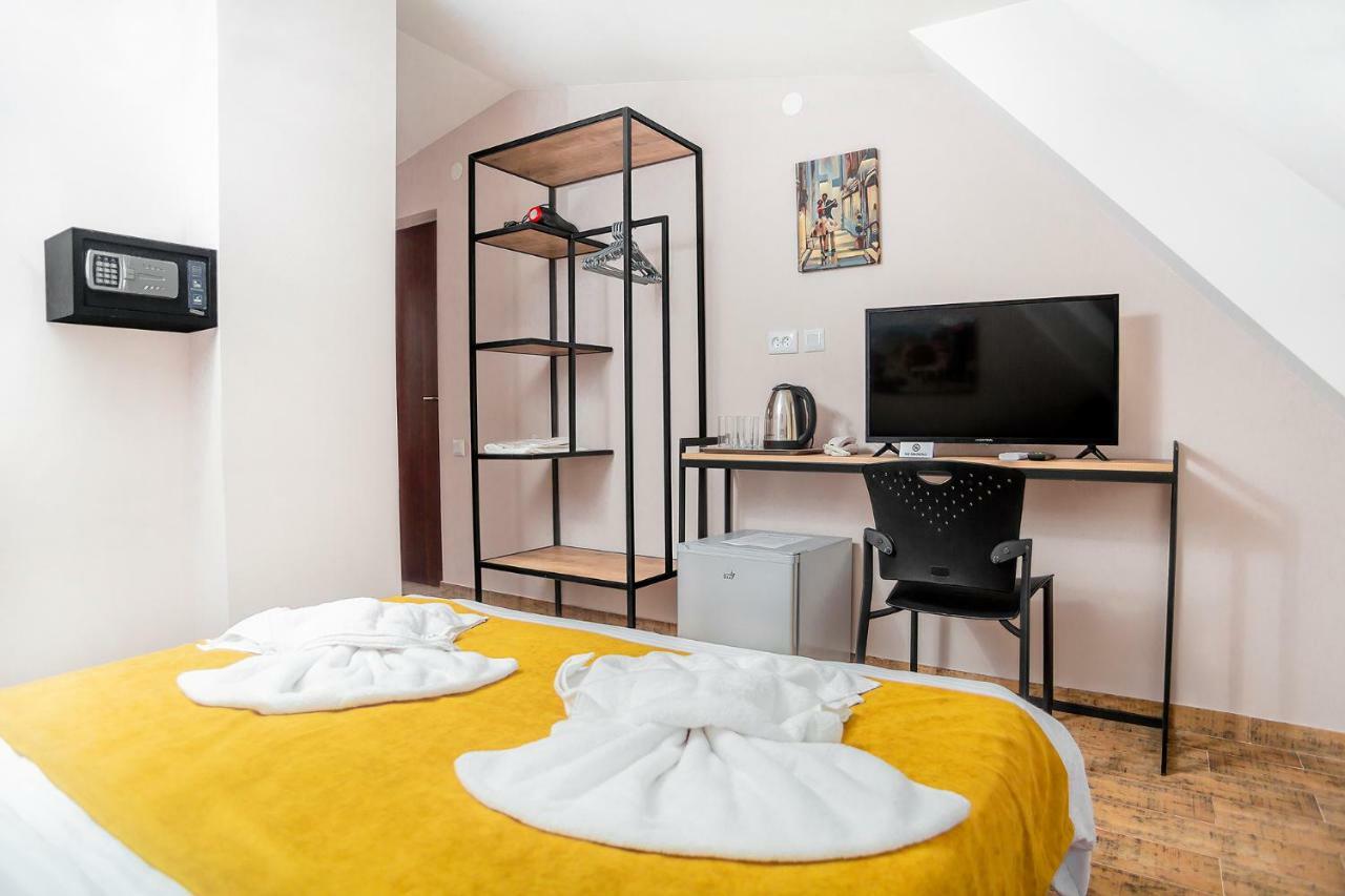 Diuma Hotel Tbilisi Esterno foto
