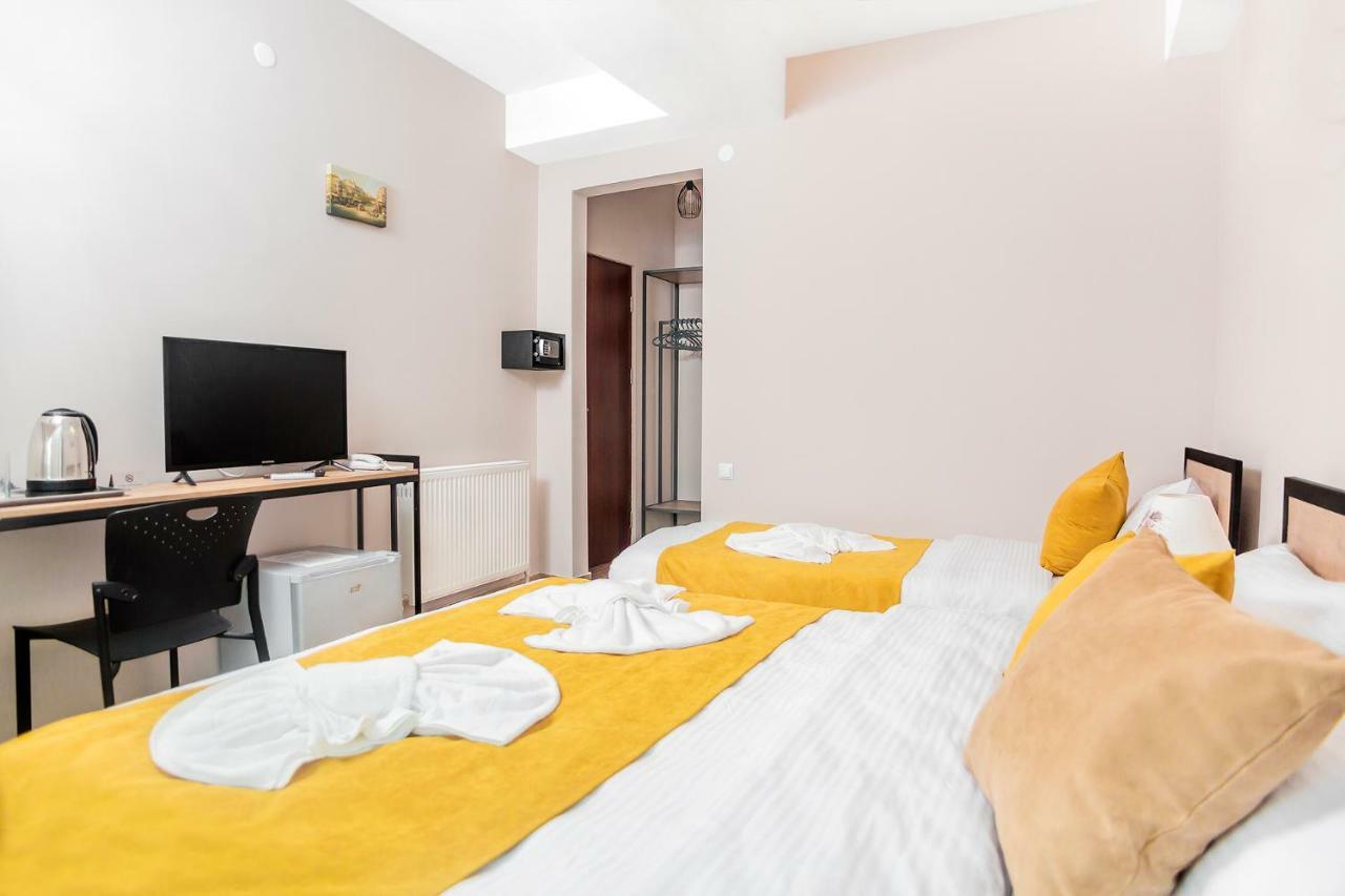 Diuma Hotel Tbilisi Esterno foto